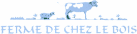 Silhouette bleu clair d'une ferme avec un agneau et une vache dans un champ. Le texte indique : FERME DE CHEZ LE BOIS.